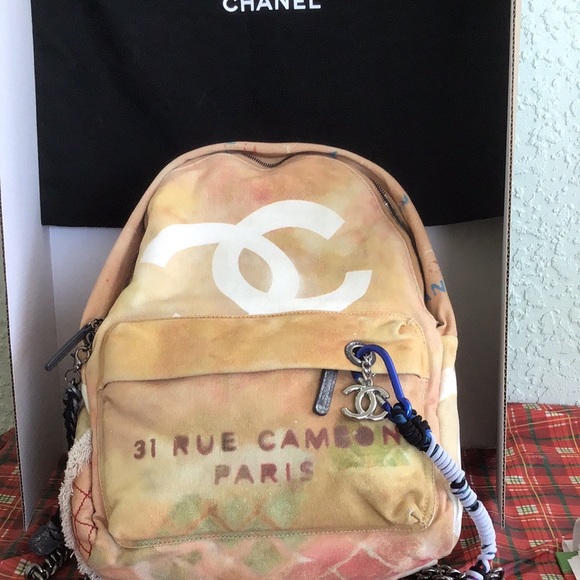 Chanel graffiti backpack bag runway 100% authentic 2014 Runway edition - Picture 2 of 14